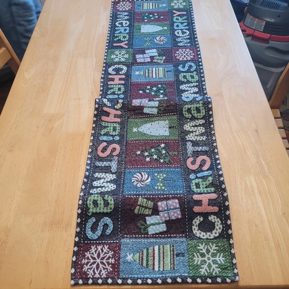 Merry Christmas Set Of 4 Tapestry Kitchen Dining‎ Table Placemats & Runner